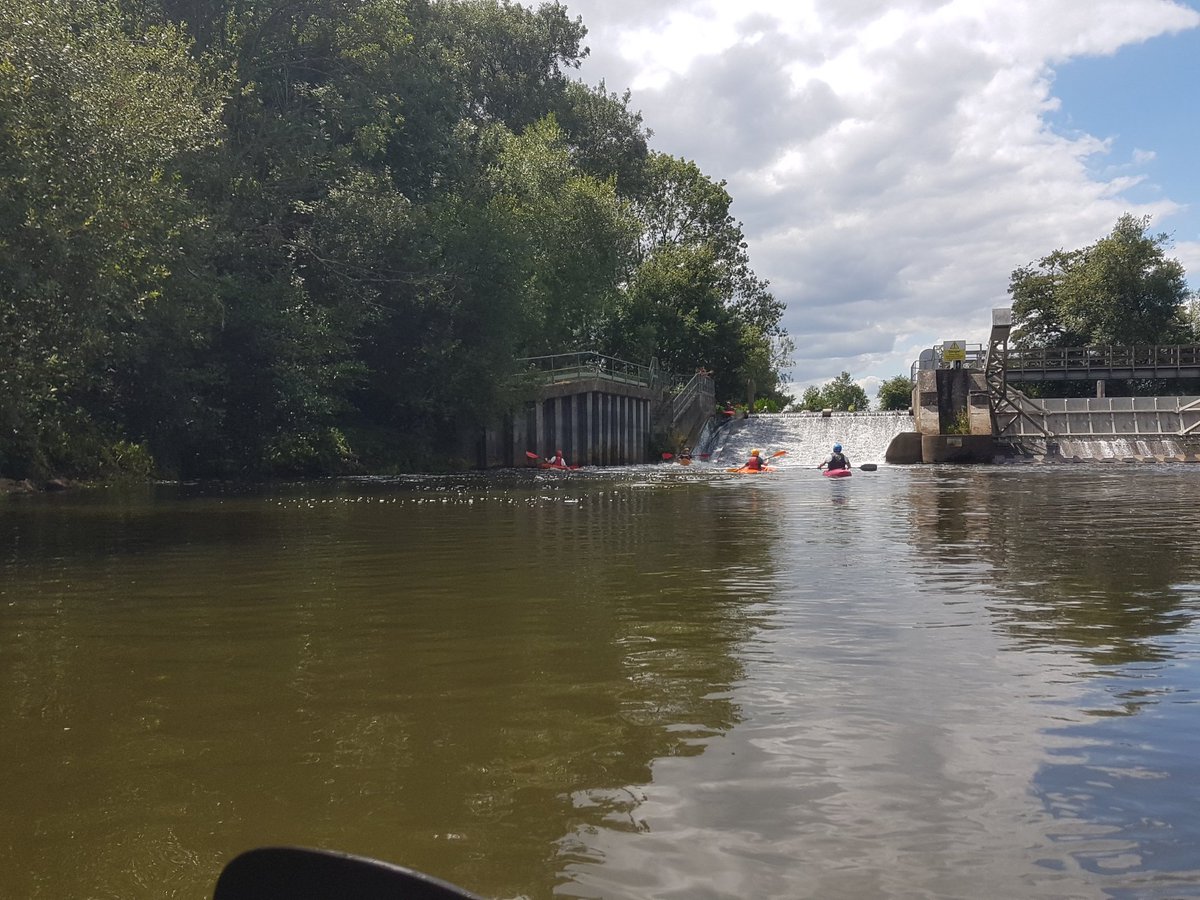 BennettDofE1's tweet photo. Just booked about 20 pool sessions @BowlesRocks for our Y9 Kayak Club, starting in term 1. Another 18 students learning new skills and having fun. Please support this fantastic, local outdoor centre. Lots of activities available.
@bennettmemorial @DofESouthEast @chrismagicianuk https://t.co/7SoDoINsJw