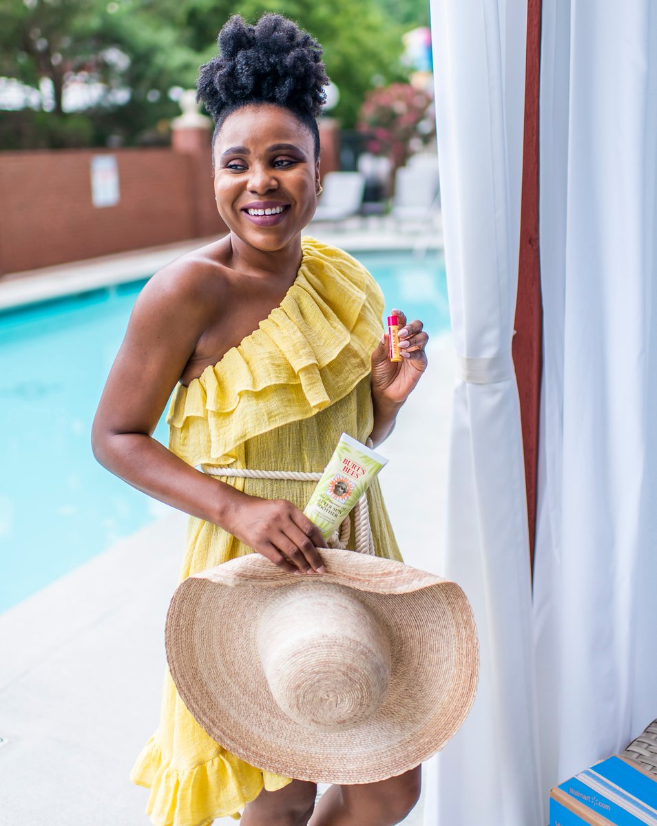 titispassion's tweet photo. I am refreshing my skin with @burtsbees Aloe Sun Soother after a long day in the sun. I love that it naturally nourishes my skin &amp; that it's free of parabens and phthalates. Check out Burt’s essentials at @Walmart: https://t.co/h0PR9KBLSz #burtsbees #burtsbeesessentials #ad https://t.co/L7cm0qEMQ3