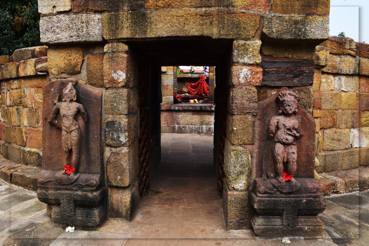 If we are to look for the origins of the  #Yoginis, it appears that we must turn to the simple village cult & to the  #GramaDevatas/  #GramaDevatis, the local village  #gods &  #goddesses. In villages of  #India they are the favoured  #deities- Vidya Dehejia #Bhubaneswar  #Odisha