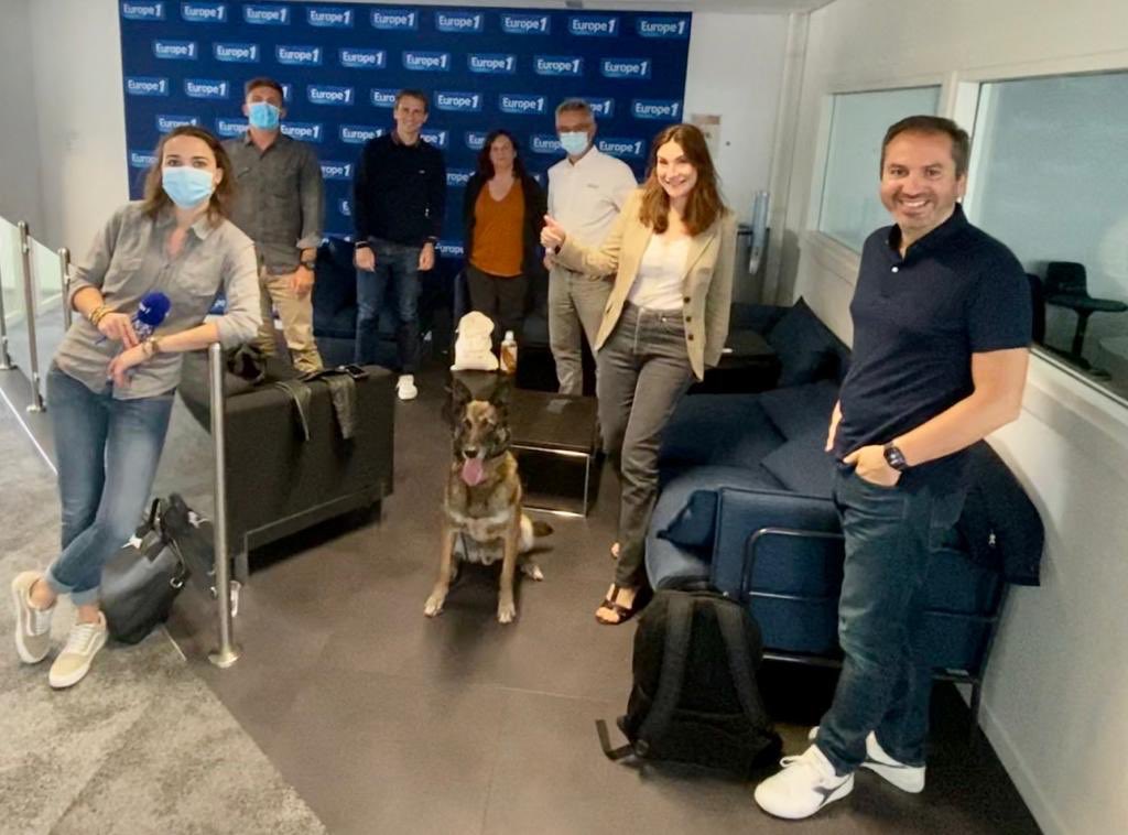 Merci à nos pépites françaises au service de La Défense nationale <a href="/Europe1/">Europe 1</a> merci à <a href="/SEAirFrance/">SEAir 🇫🇷</a> K9 vision et <a href="/SharkRobotics/">SHARK ROBOTICS</a> merci à <a href="/FabriceMarsella/">Fabrice Marsella</a> <a href="/EychnSo/">Sophie Eychenne</a> et <a href="/LeticiaFarine/">Leticia Farine</a> c est ca la France qui bouge !