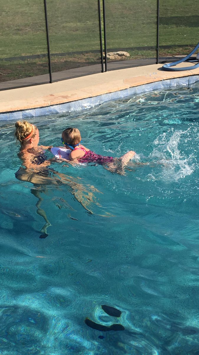 the4fergusons's tweet photo. Twins Genna and Granger are learning to float, and are showing great kicking skills. They are having fun learning to swim with @JaynieFerguson @glasersteve @GlaserJenny https://t.co/wLZqXWkIx9