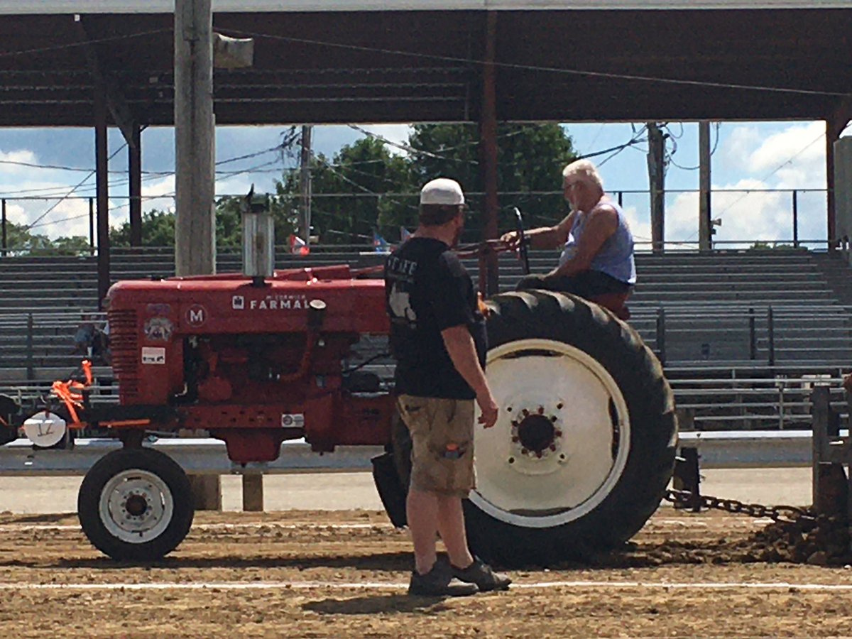 loveofpulling's tweet photo. Clinton County Fair Wilmington Ohio https://t.co/9icDLN0Lxv