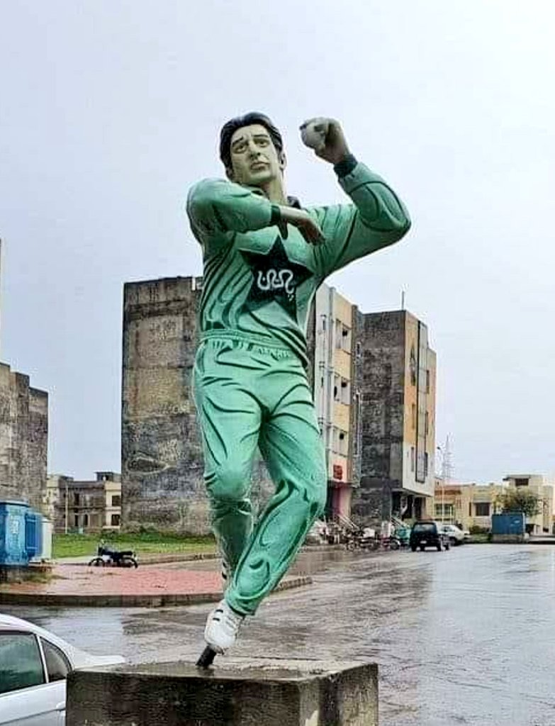 arsalanhshah's tweet photo. Wasim Akram (Regular)
~ Vs ~ 
Wasim Akram (CORONA)

#WearAMask #COVID19 #StaySafeStayHealthy
#Cricket #Pakistan https://t.co/QV2pplWMDX