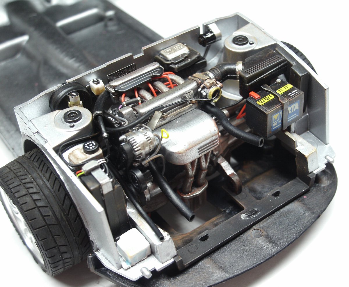 HirakawaDavid's tweet photo. A build of the Celica. Various parts were 'borrowed' from the spares box and a lot of things were scratch built. So this is my rendition of Toyota's 3S-GTE engine. #HirakawaStudios #Toyota #Celica #SSIII #Tamiya #Scalemodel https://t.co/fFgg2mgSfY