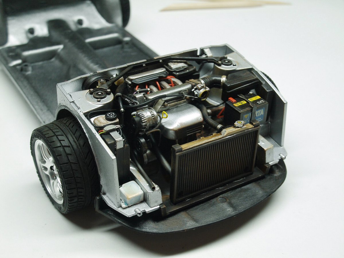 HirakawaDavid's tweet photo. A build of the Celica. Various parts were 'borrowed' from the spares box and a lot of things were scratch built. So this is my rendition of Toyota's 3S-GTE engine. #HirakawaStudios #Toyota #Celica #SSIII #Tamiya #Scalemodel https://t.co/fFgg2mgSfY