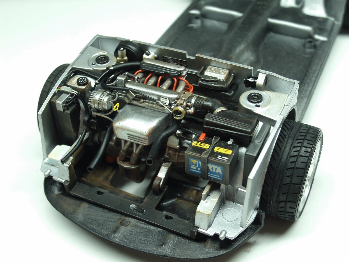 HirakawaDavid's tweet photo. A build of the Celica. Various parts were 'borrowed' from the spares box and a lot of things were scratch built. So this is my rendition of Toyota's 3S-GTE engine. #HirakawaStudios #Toyota #Celica #SSIII #Tamiya #Scalemodel https://t.co/fFgg2mgSfY