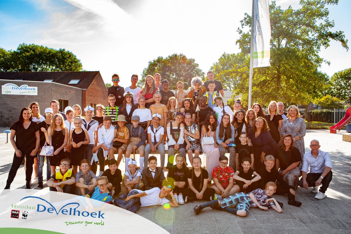 develhoek's tweet photo. https://t.co/o4R3Q7FptR https://t.co/A37cwSwzWq