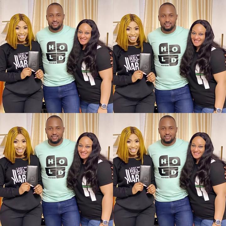hauwaciousby's tweet photo. Thank you Mercy for your support,I love you God bless you more
#Roksiemerch
#Roknation
#RelassMerchIsOut https://t.co/GuDk7oYxkO