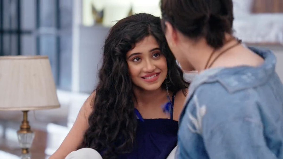 "Hi hottie""Arey apun ki naughty" #Tintik  #Shivin  #yrkkh