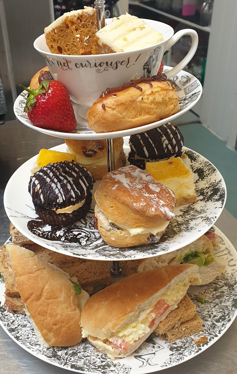 LiquidJadeHull's tweet photo. 👋☕can't believe it's been over a week since we opened our doors again. It's been amazing. Thanks to our wonderful customers who have been so patient with the new Liquid Jade world and for all your positive comments. Yesterday we did our first Afternoon Tea for a while 🥰🥪🍰 https://t.co/npVYHAzviH