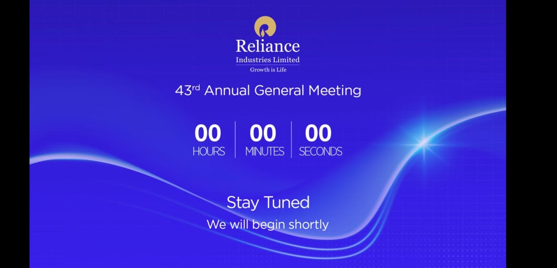 (2/n) It is 2PM and time to start the meeting! Tag your friends you would like live updates! #RelianceAGM
