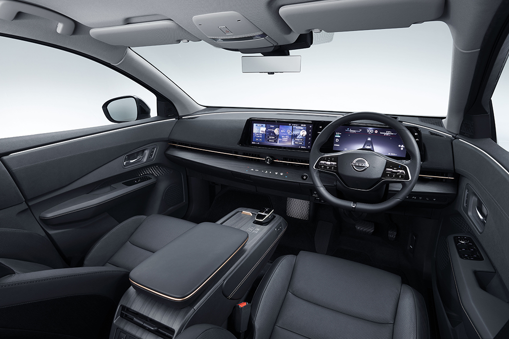 CornwallNissan's tweet photo. #Nissan introduces the Ariya, a 100% #electric #crossover. All-new #NissanARIYA #EV delivers #drivingexcitement, #confidence, #comfort and #connectivity @CornwallNissan #NissanMotor https://t.co/nXSPZZHN0n https://t.co/BGgVzche8H