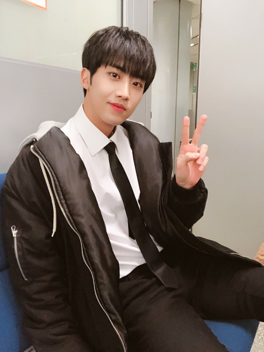  @KNKOfficial220  #KNK   #크나큰