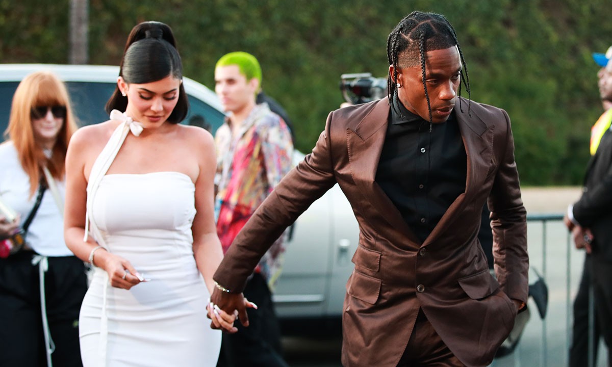 readerlovers's tweet image. Still, Kylie Jenner and Travis Scott are in relation ? Who is the father of Stormi ? Find it out on the Following site 
readerlovers.com/2020/07/11/tra…

#kyliejennerisoverparty #KylieJenner #Kylie #TravisScott #RelationshipGoals #divorce #Stromi #fatherhood #fatheranddaughter #kylie_rock