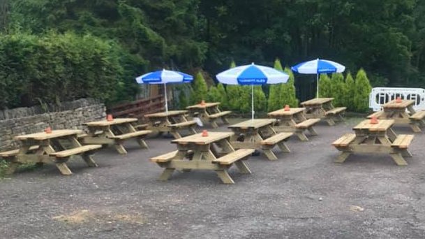 BbWharncliffe's tweet photo. It's a bit of a dreary day over here in #WharncliffeSide so the brollies are up ready for you lovely #realale folk!

There's plenty of #Beer to go at &amp; don’t forget we have pork pies as well!

Hope to see you all soon
Beth &amp; Team

#sheffieldissuper #yorkshireis #theoutdoorcity https://t.co/wuc3Xnu4KD