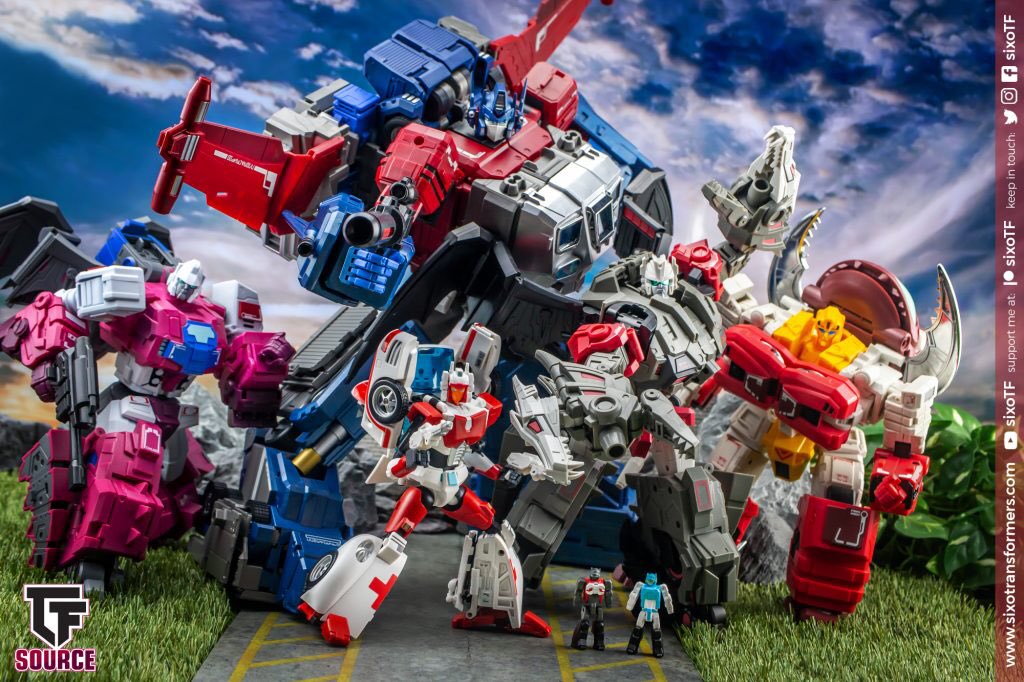 fans_hobby's tweet photo. Love this photo much, thank you @SixoTF for lining up again @fans_hobby collection👏🏼👏🏼

#fanshobby #thirdpartytransformers #athena #minerva #masterforce #juniorheadmasters #doubleevil #overlord #powerbaser #ginrai #monstersquad #godarmour #godarmor #flypro #megatooth #feilong https://t.co/P3D71PPUrZ