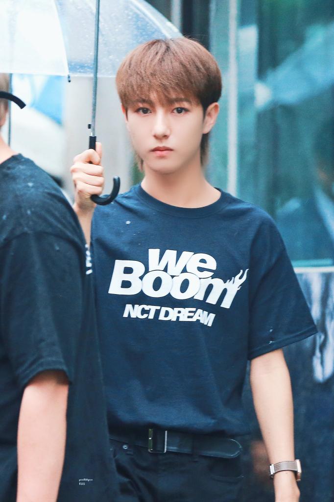 WE BOOM era  #RENJUN    #런쥔   loving rullet 