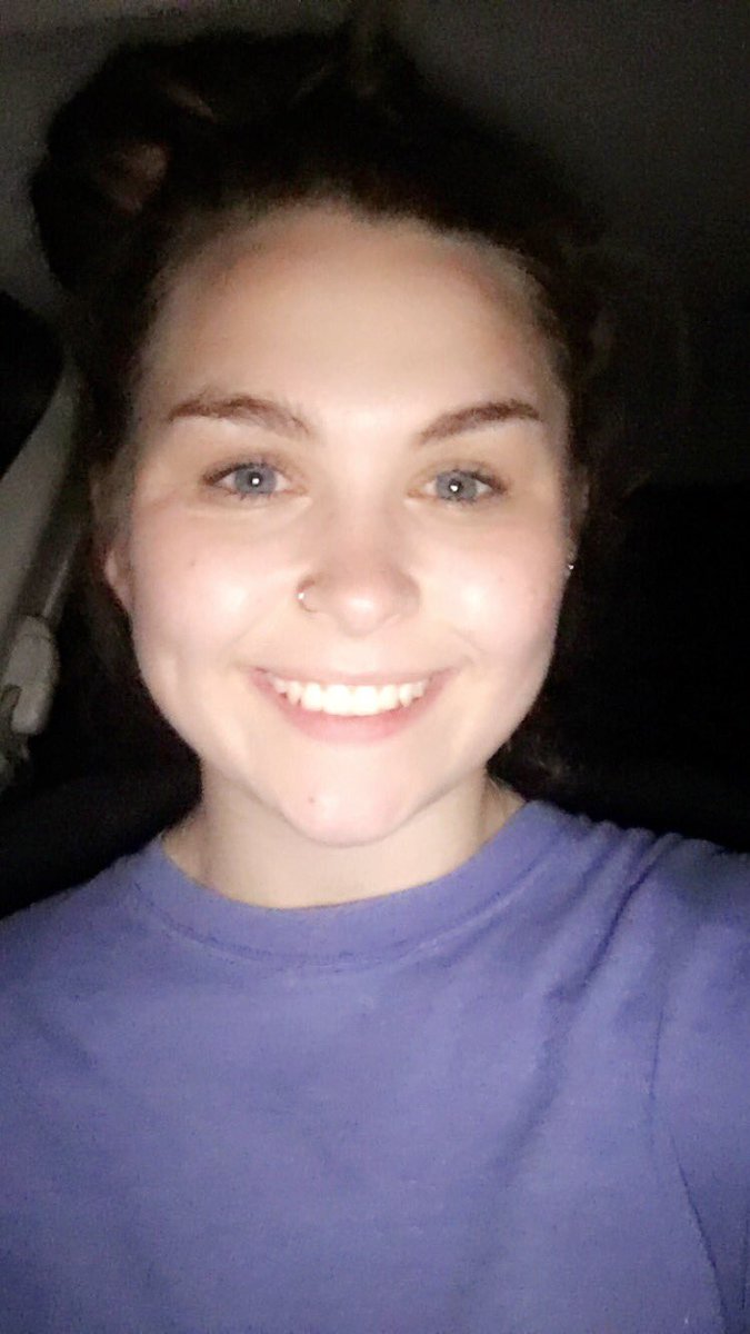 daniolivia3's tweet photo. Happy 🙃🙃 https://t.co/NhXNe87qnR