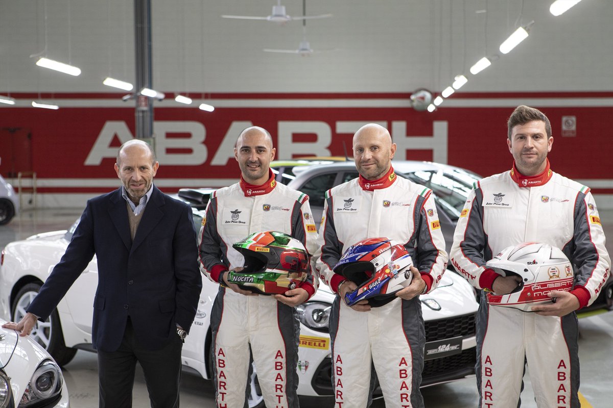 _ArriveAlive's tweet photo. Three Teams on the starting line for the 2020 Abarth Rally Cup https://t.co/2CqJTVgk25
#ArriveAlive #AbartRallyCup #ThreeTeams @TeamAbarth https://t.co/o6JT0rpAEy