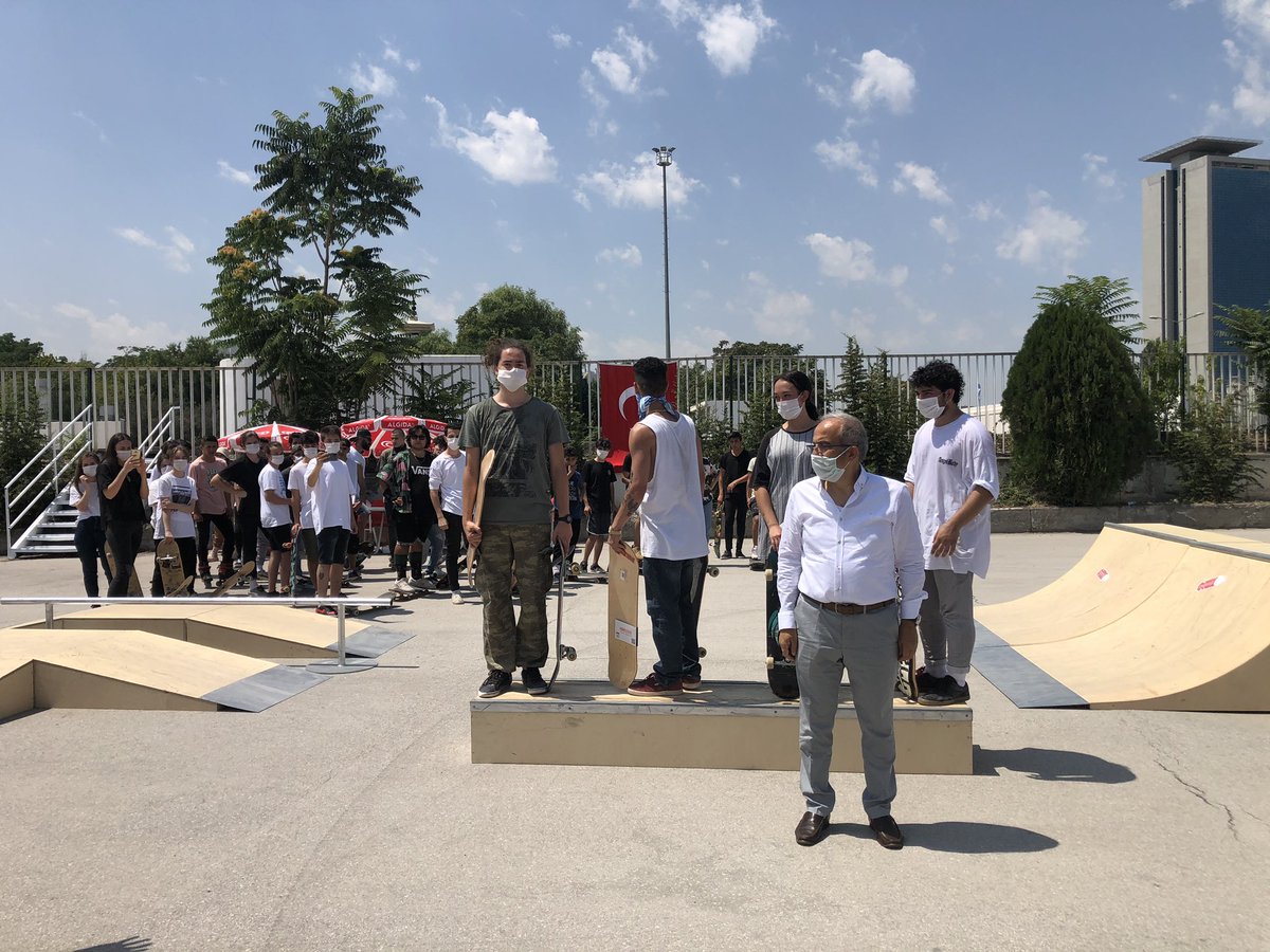 kaykayfed's tweet photo. Sayın Genel Müdür Yardımcımız Murat Kocakaya’nın katılımlarıyla gerçekleştirdiğimiz 15 Temmuz Demokrasi ve Milli Birlik Günü StreetAnkara etkinliğimiz ödül töreninin ardından tamamlanmıştır. @gencliksporbak @kasapoglu @hamzayerlikaya @mehbaykan @kocakaya_murat @sedatcelenk https://t.co/rZVowxTXnH
