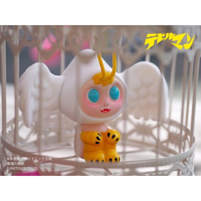 sofubimichi's tweet photo. ギャラリー&ショップ #墓場の画廊 ONLINE STOREで開催中 #永井豪 ヒーロー列伝にて、#FUNKTOY 製 #シレーヌ #LUMY を2020年7月16日18時受付スタートで抽選販売!
https://t.co/UuETA0Sk5O
#sofubi #sofubimichi #怪獣ソフビ #ソフビ #vinyltoy #sofvitokyo https://t.co/uh7UuEtP7F
