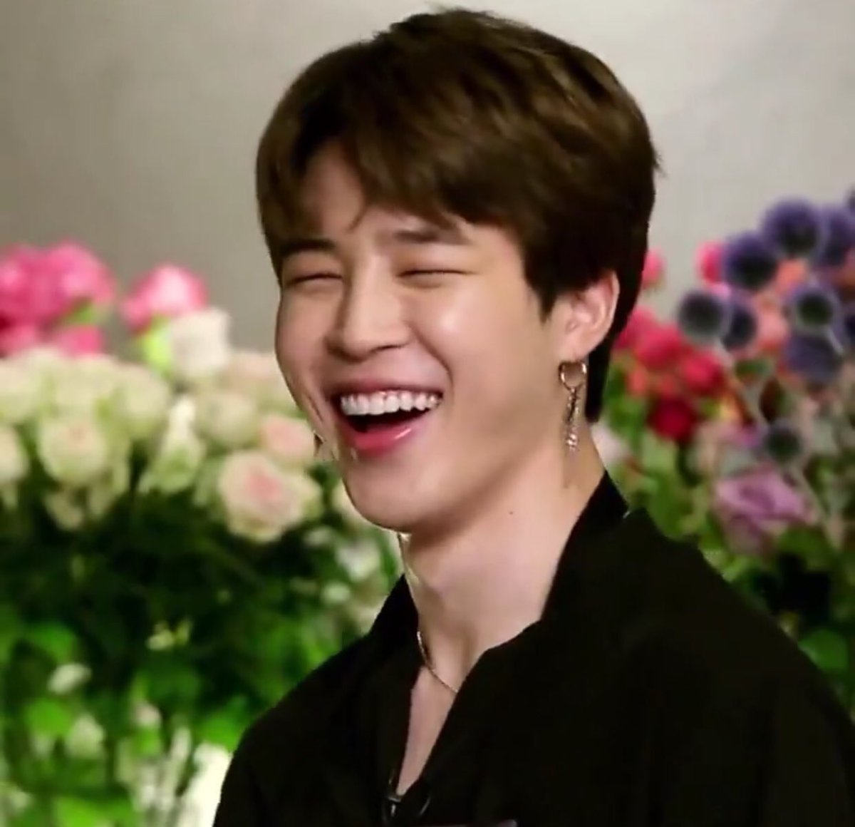 Jimin: "let's stop laughing i can't see while laughing" .. -A devastating thread