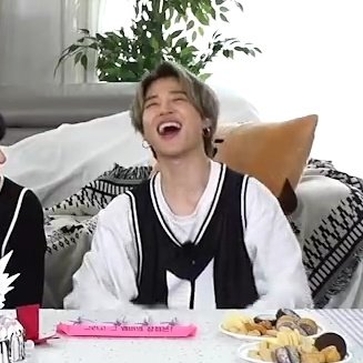 Jimin: "let's stop laughing i can't see while laughing" .. -A devastating thread