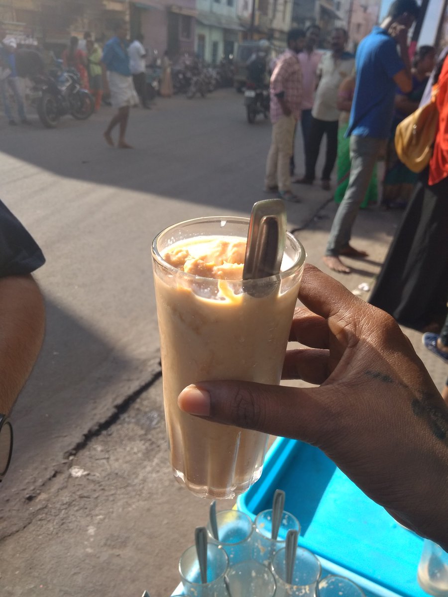 hahahahahah sorry. I got distracted by own photos. Lets get the obvious out of the way first, shall we?First in line, Famous jigarthanda. It is world famous and also the shops name.