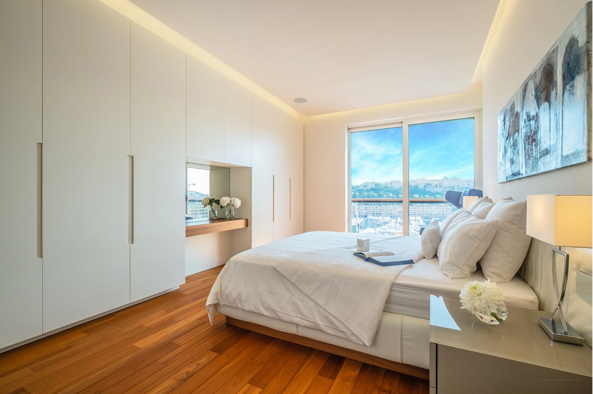 JohnTaylor_MC's tweet photo. Discover this incredible property! Two bedroom apartment overlooking the #F1 track in #Monaco. Email monaco@john-taylor.com, quote V1108MC for more information https://t.co/b0yolYUiKX #JTluxury #johntaylor #monacorealestate #luxuryrealestate https://t.co/znV1Micp6L