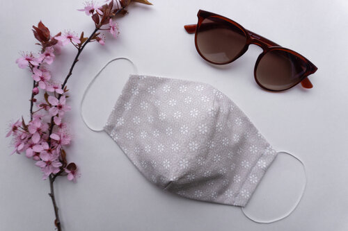 Wearing a mask? Noticing Acne? Tips to avoid "maskne" bit.ly/38VOf6X #COVID #WearAMask #MaskUp #Masks #skincare #skincaretips #cleanliving #collegelife #SchoolReopening #schoolsreopening
