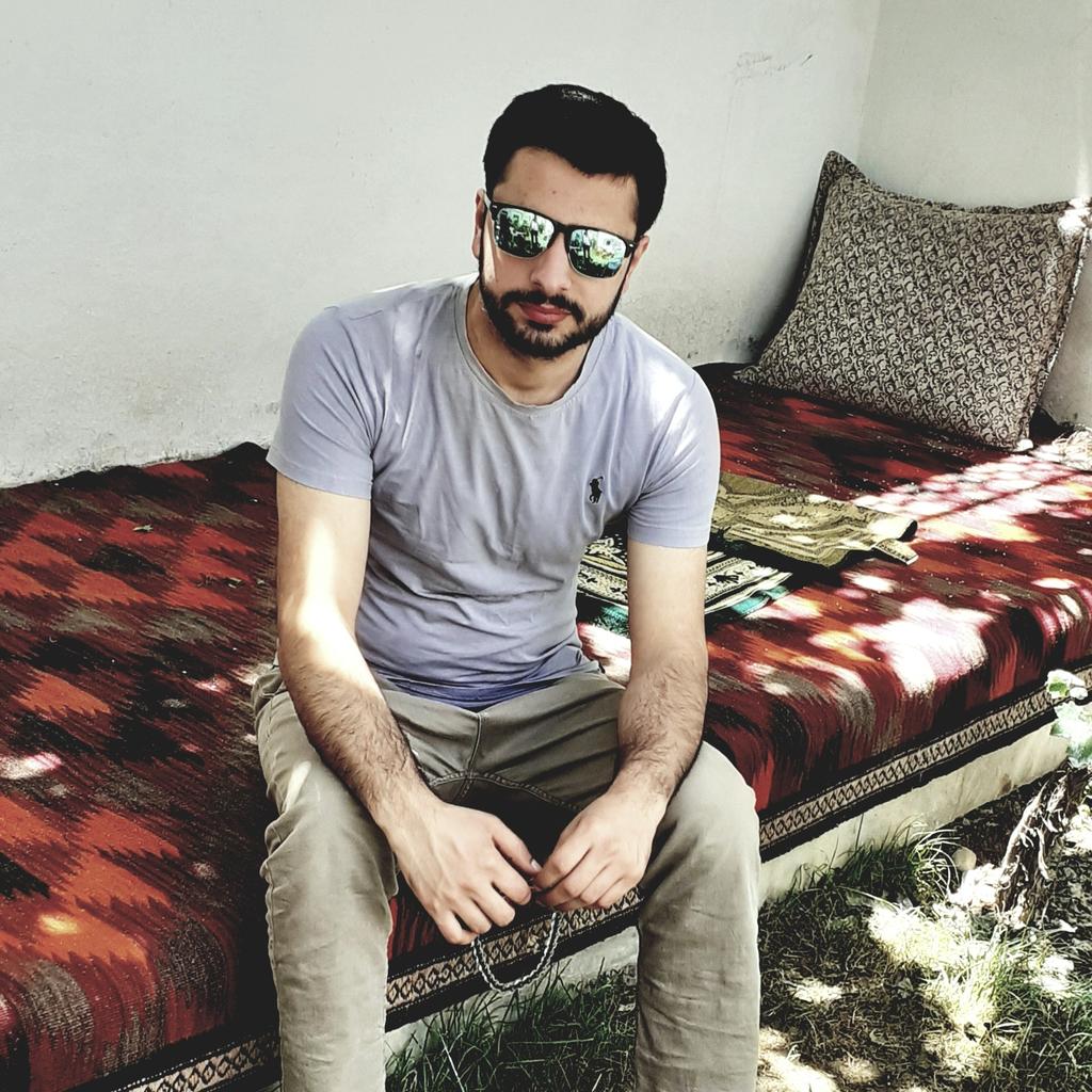 MassoudHasib's tweet photo. #NewProfilePic https://t.co/Vte2F9jv4q
