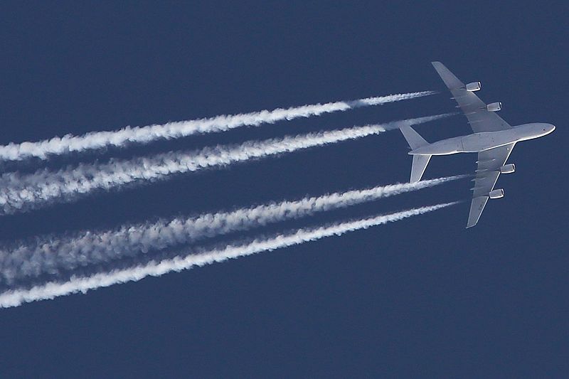 Airliner with contrail, image from:
https://commons.wikimedia.org/wiki/File:Contrails_of_Lufthansa_Airbus_A380_(1).jpg