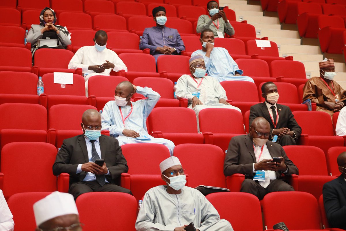 MpenTchad's tweet photo. Ouverture ce matin, à l'hôtel Radisson Blu de N'Djaména, de l'atelier national de Validation du Projet Plan Stratégique de Développement du Numérique et des Postes 2020-2030. #Tchad #Adjib https://t.co/yOFAHcY5Z4