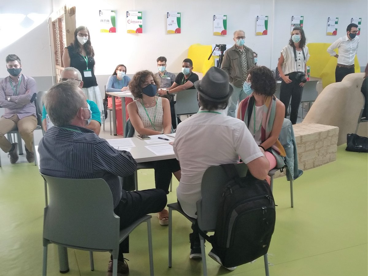 ADLPalencia's tweet photo. Esta mañana ha comenzado #TIMMISPalencia en #EFIDES #Palencia, un dinámico programa de trabajo en equipo para la creación de modelos de negocio.
En #TIMMIS se van a generar ideas de forma #colaborativa para hacerlas evolucionar y crecer potenciando la #creatividad.
#beTIMMIS https://t.co/rmFlRO1IbR