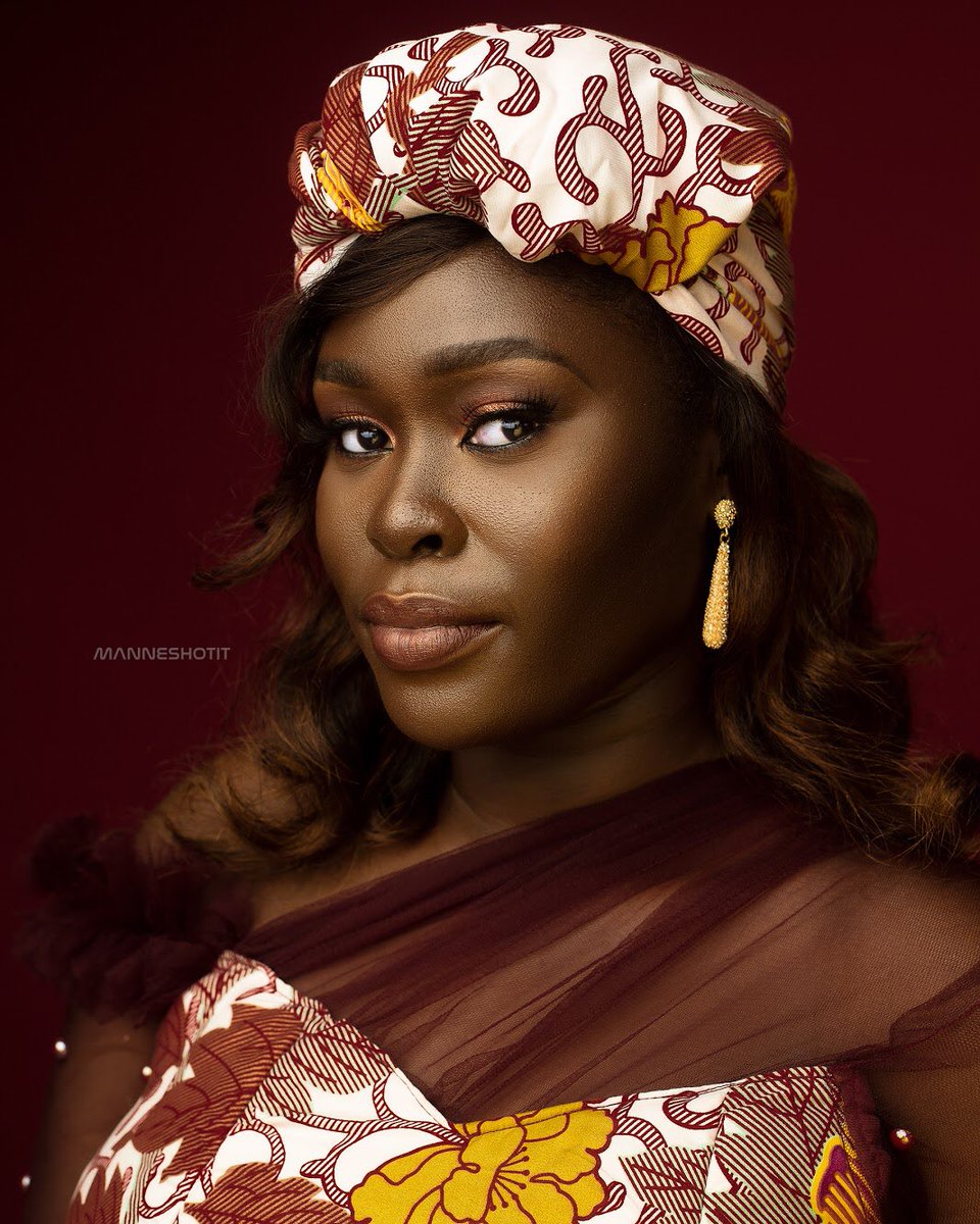 thequeenayo's tweet photo. Somebody got balloons today! 🥰☺️
Happy birthday to meee 😌🥳🥳 #finally16 #sweet16 #birthdaygirl https://t.co/MKWsbn0Vc7