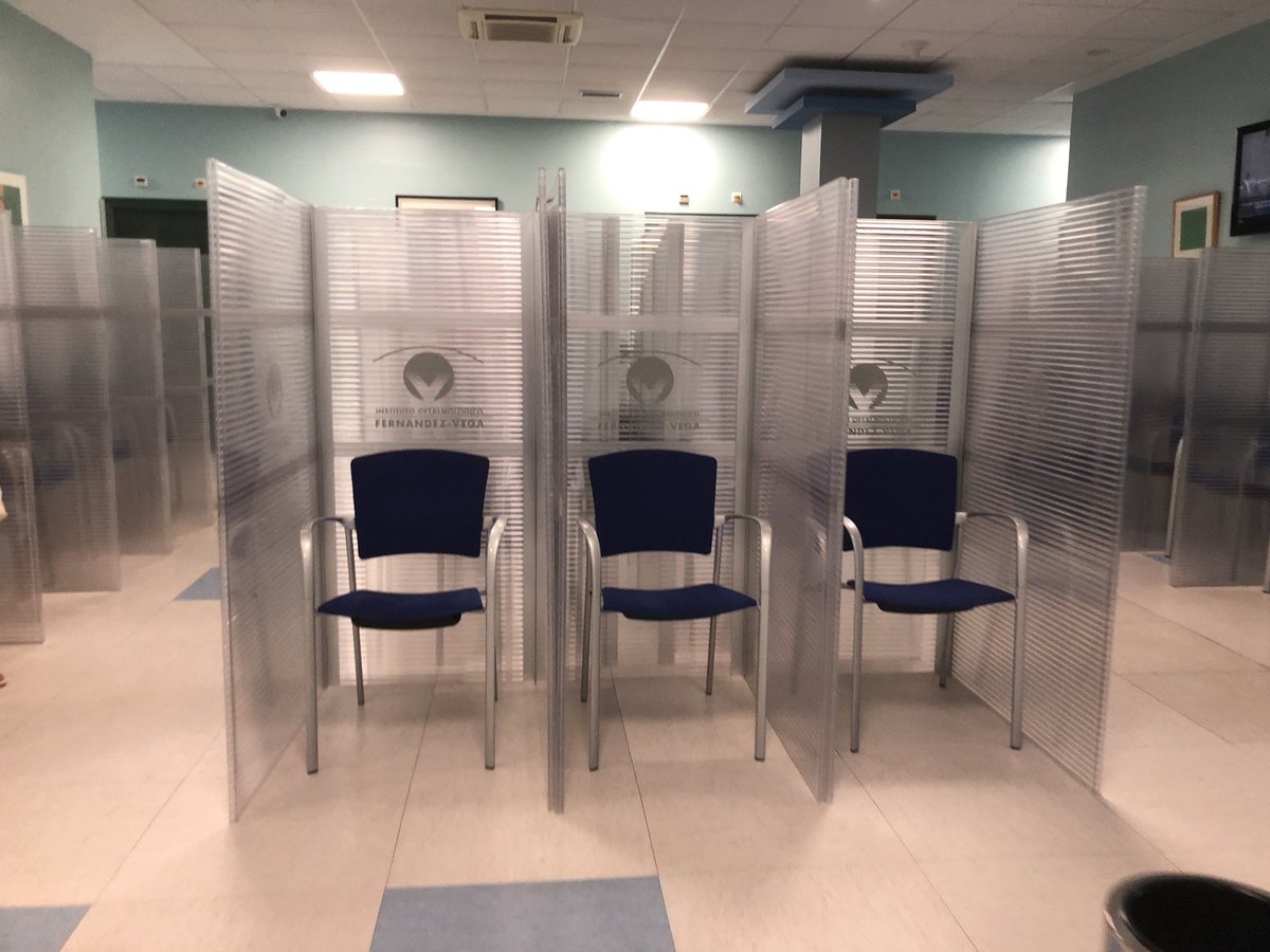 Laura_95j's tweet photo. Sala de espera de la nueva normalidad. https://t.co/9qRSkiXEWG