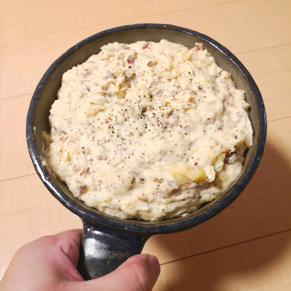 songpu_eth's tweet photo. 作ったでー。この5倍あって、かつじゃがいも全然へってないぜー🥔 https://t.co/xNWNFs0dwR