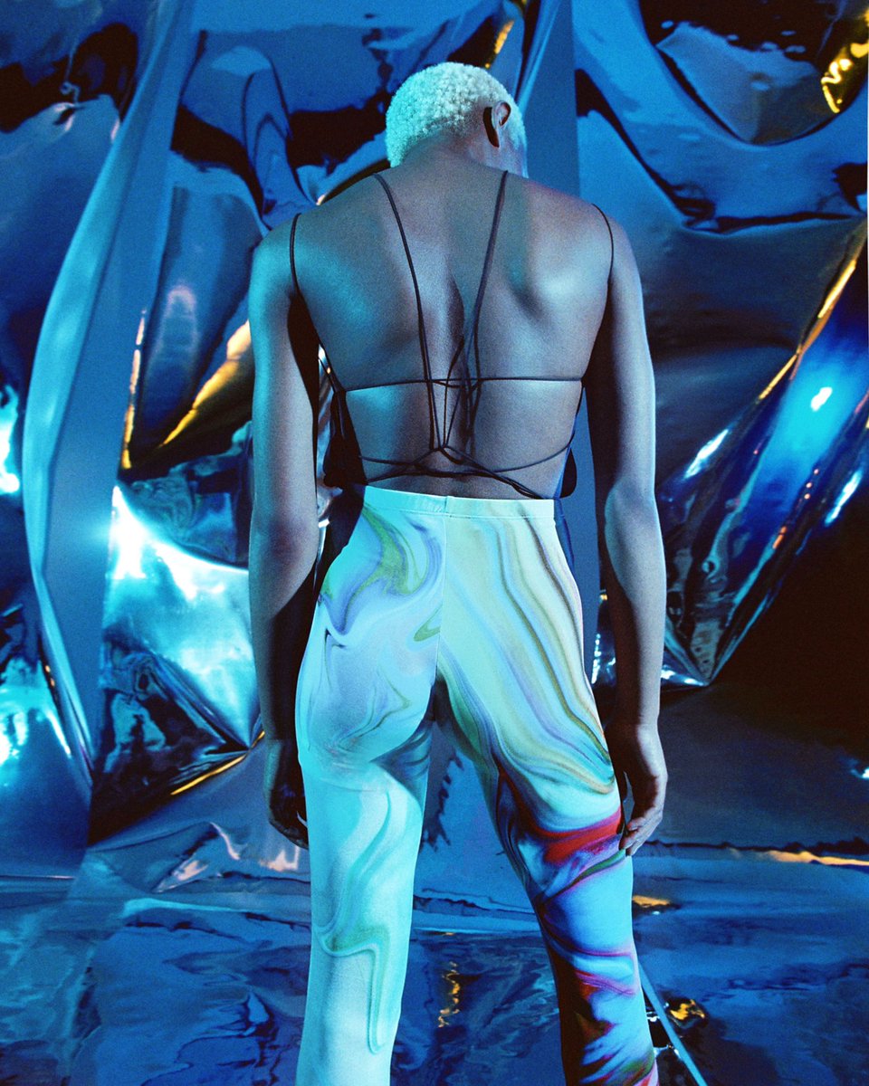 pinto_lizette's tweet photo. Crying tears is OUT @FentyOfficial #WithFarfetch https://t.co/cLE6ShGwb5