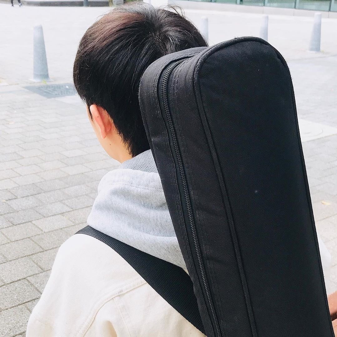 hyunsang's comeback on social media / october 2019after that we didn't hear from hyunsang for about 2 weeks. then he came back with an ig story of an helicopter and this picture of his BACK posted on his official ig dkckfkc