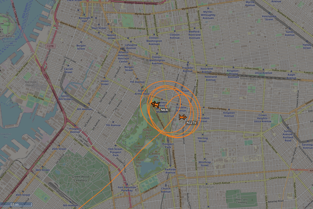 SkyCirclesNYC's tweet photo. N63L, a Bell 206-L-4, is circling over Prospect Park, New York at 900 feet, speed 5 MPH, squawking 0317, 0.01 miles from Native Flora Garden #N63L https://t.co/hg2B0qRCgS https://t.co/hEjj3kRY0f