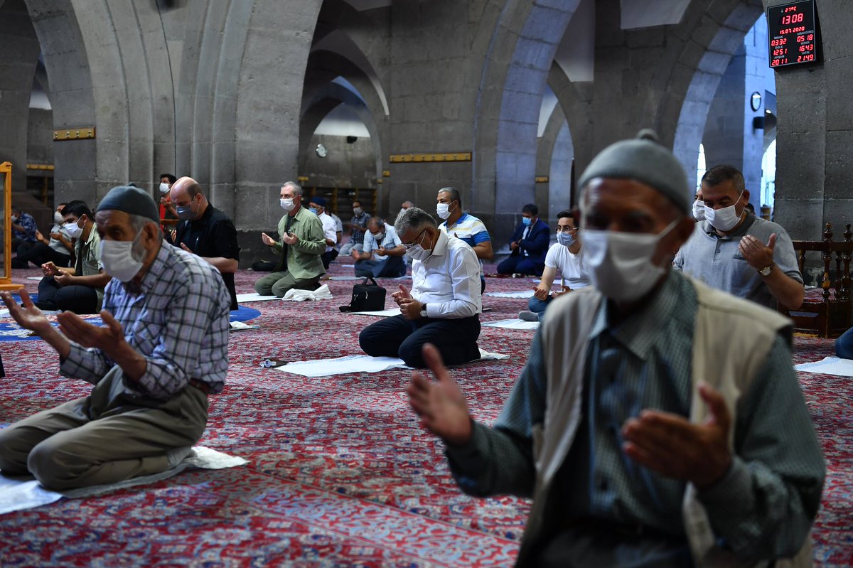 Memduh Büyükkılıç