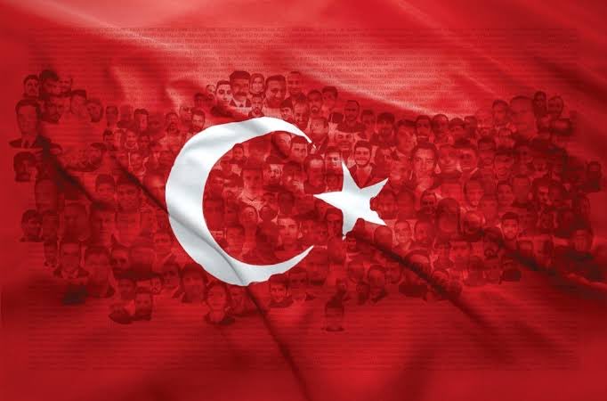 EgitimTrend's tweet image. #15Temmuz Demokrasi ve Millî Birlik Günü kutlu olsun. #15Temmuz2016