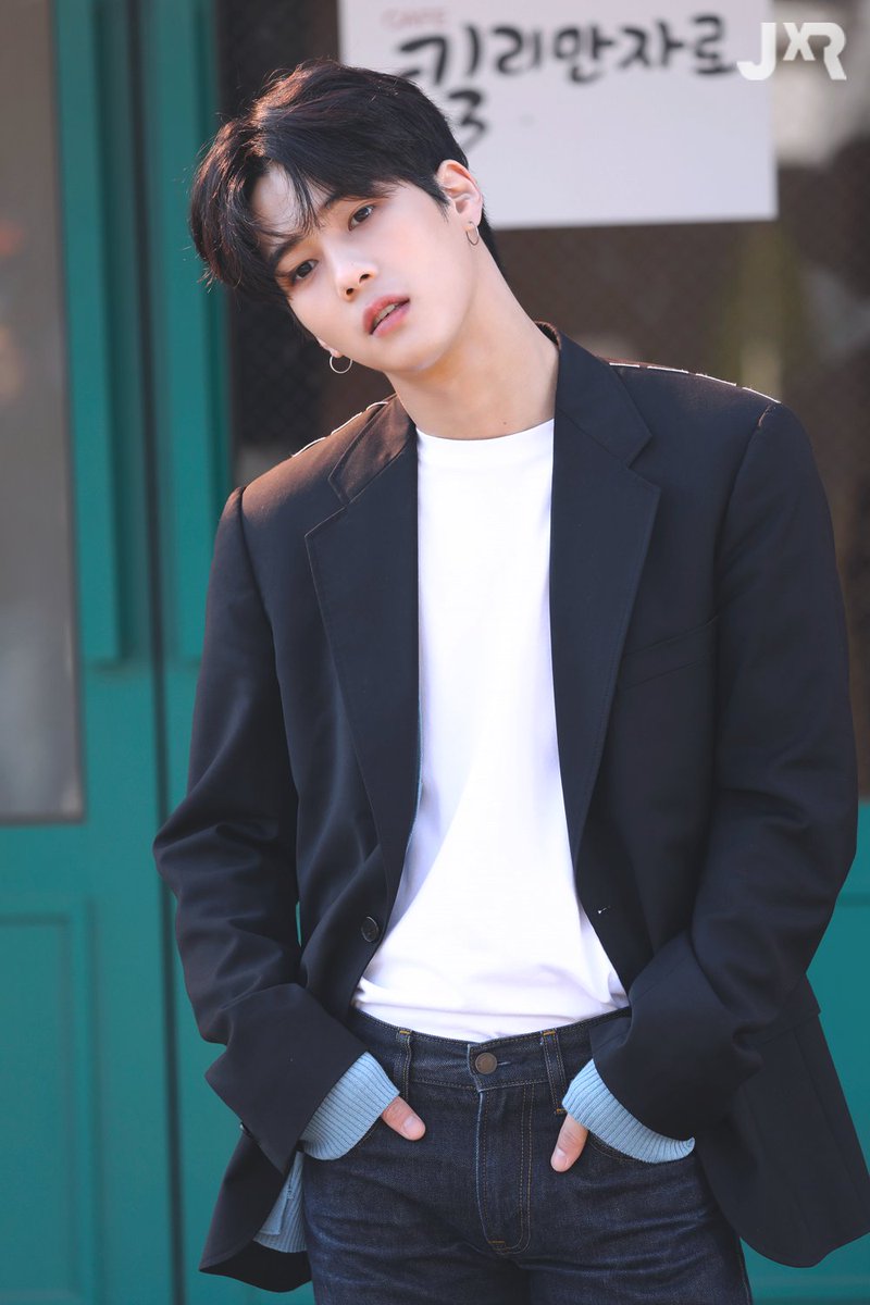 JOOAN96_BAEKJIN's tweet photo. #HappyBaekjinDay 
#Happy_Baek_Jin_Day 
#HappyJinDay 
#Amazingallrounder 
#Amazingvocalist 
#Amazingdancer 
#Amazingrapper 
#Amazingb_boy
#Handsomevisualking 
#Hardworkingingeneral 
#Crackheadeddork (wouldn't want him another way)
#Smilefordays 
#Myfavpersoninexistence &amp; more! https://t.co/fWvvA8yYQn