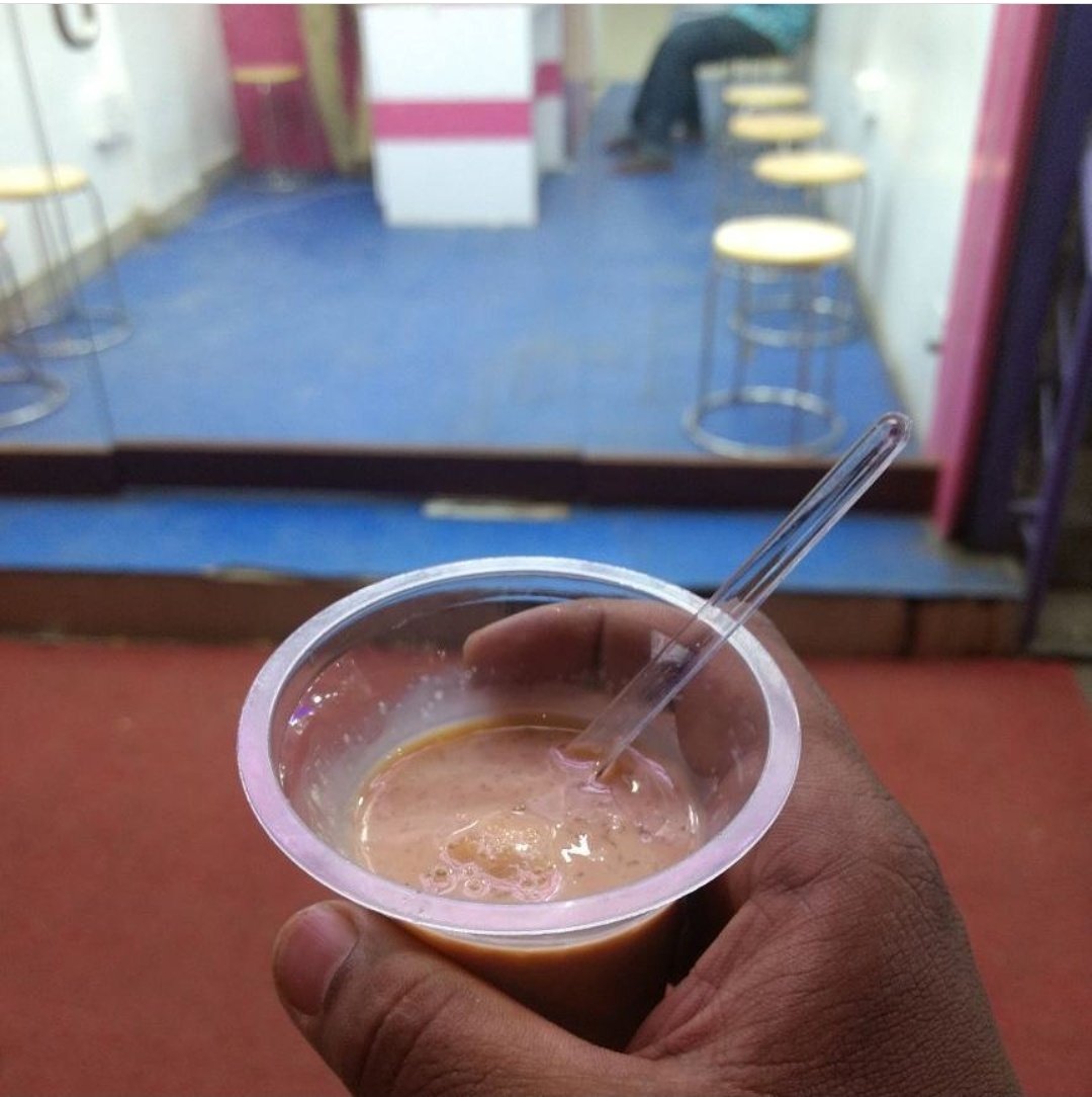 Finishing with my happy face at Famous Jigarthanda and the usual disclaimer that is not exhaustive. You can spend while week on Madurai and still ll have more places to eat at...