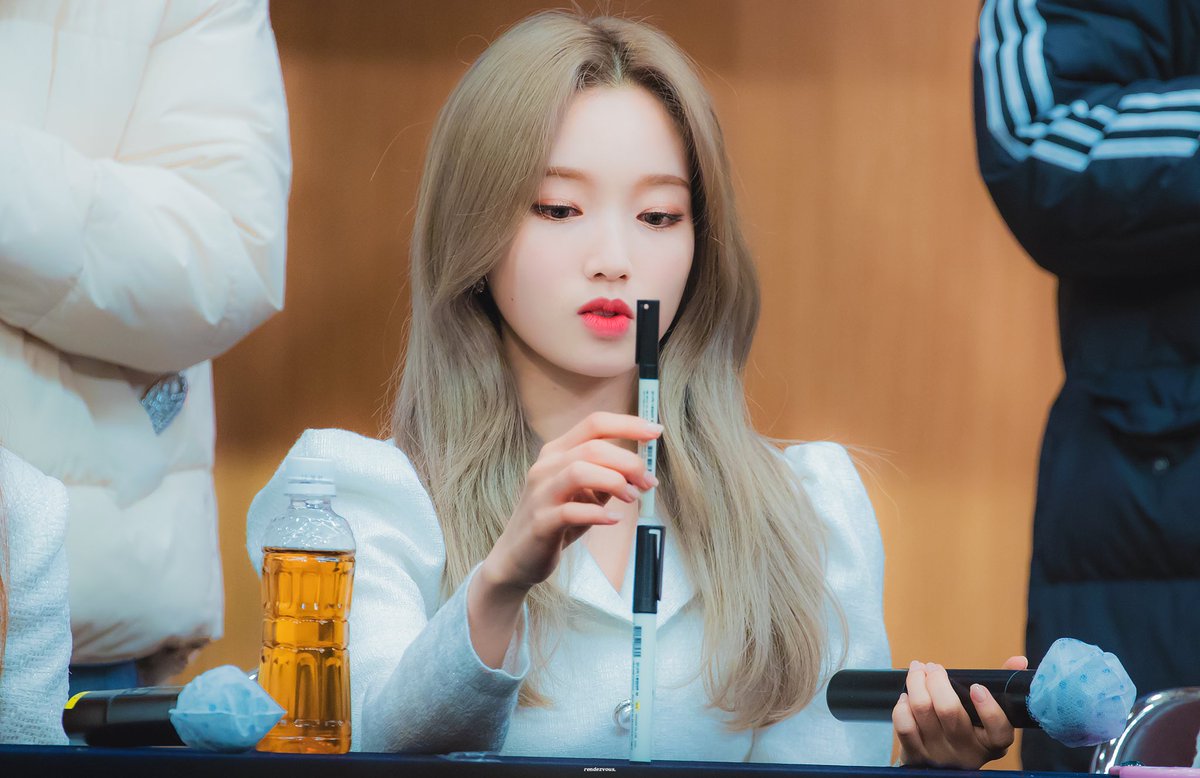 gowonjpeg's tweet image. 200209
© rendezvous_ln 
#고원 #이달의소녀