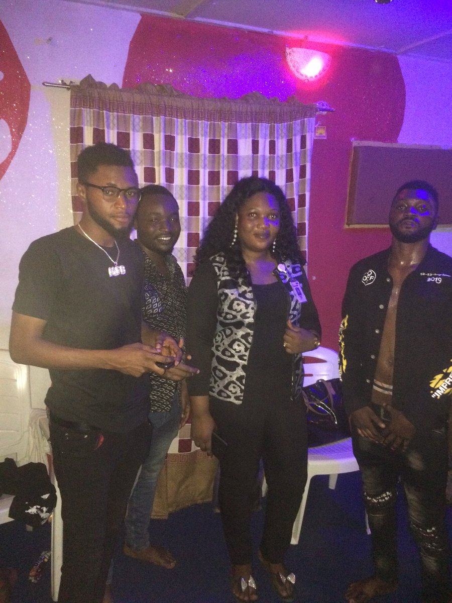 OfficialCGPent's tweet photo. Day 3 of 3.
Recording of WANT featuring Louris Love, @Southboy_MFB & @MikoFridan.
Special guest appearance by @dollypee83.
#CGP #034TheEP
#OloyeColdman
#OndoStateToTheWorld https://t.co/3WNNPoh0LJ