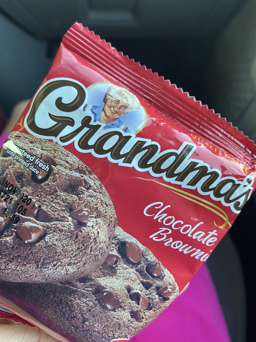 CatherineRossTV's tweet photo. Since @HattieHawksNBC4 isn’t here today, Ronnie gave me his leftover snacks today! #secondfavorite https://t.co/Lt8x4YFH6L