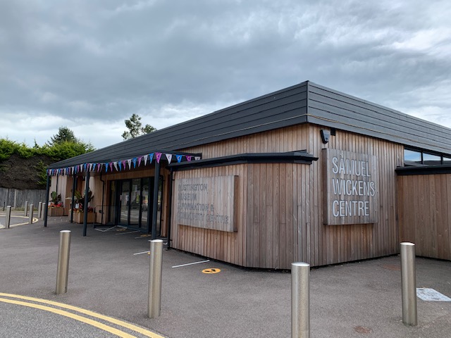 StorePropInvest's tweet image. Great to see our new signage in Rustington showing our support to our #NHSheroes and #keyworkers  #thankyouNHS @Rustington_CoT 🌈🌈🌈🌈🌈