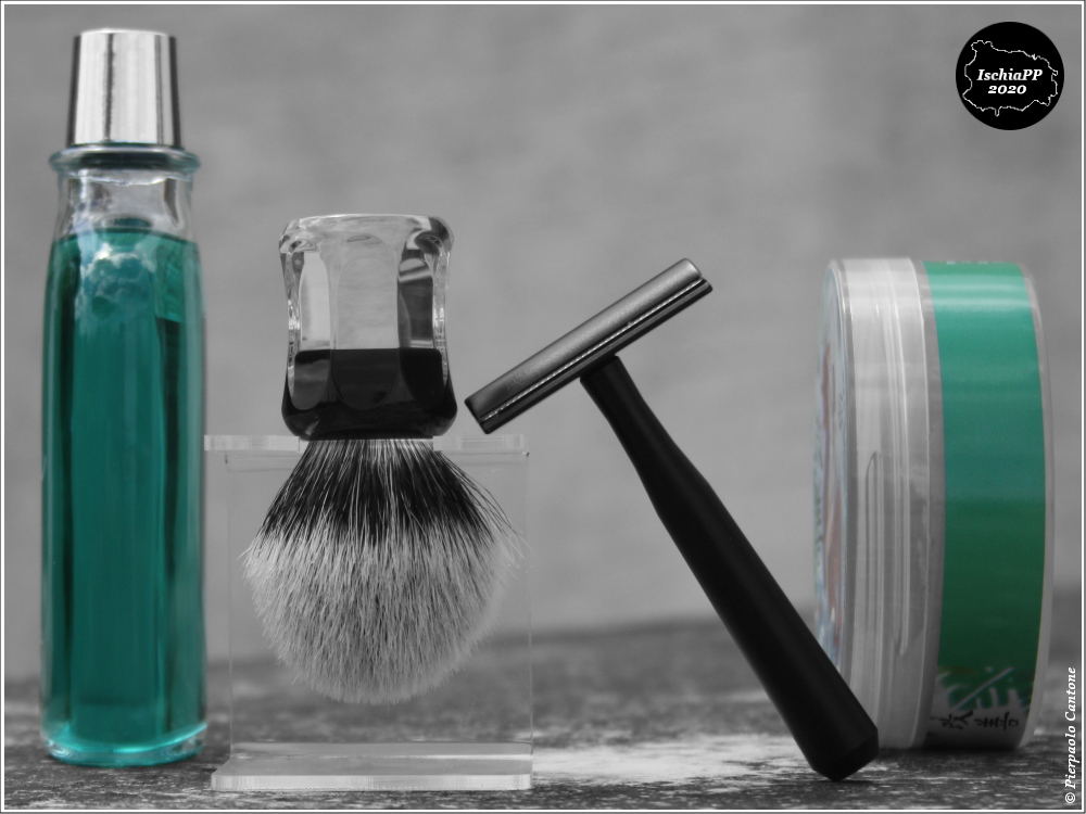 📷📷📷💈💈💈🏝🏝🏝
#SOTD 20200715 Kaizen by #IschiaPP @ #Forio
Heinrich L. Thäter '49125/1'
#ArianaAndEvans #Kaizen
Colonial Razors 'The General V1'
Sapphoo Red #12
Floid Blue EDT Splash
#Shave #WetShaving #WetShavers
#ShaveOfTheDay #ShaveLikeaMan
