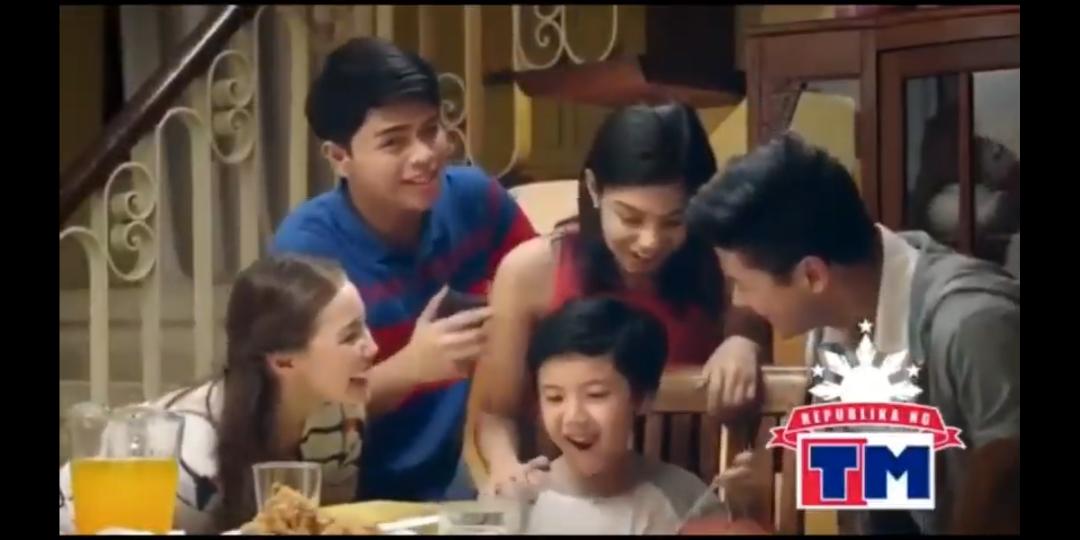 berlinsoriano_'s tweet photo. Nakakatuwa naman dahil hanggang ngayon 'di pa rin nakakalimutan ng TM si @kkydsnts. Now with @elijahcanlas_ and the whole team of Gameboys.
Lipat na sa TM!
@theideafirst_co @adriannaso_ @kyleVelino @ashmalanum
#GameboystheSeries #GameboysEp8
#GAMEBOYSxTM #TMSecret https://t.co/g2slrrQXsC